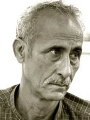 Momin Khan